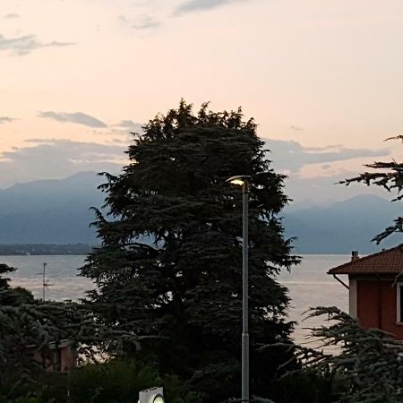 Casa Savoia Desenzano del Garda Exterior foto