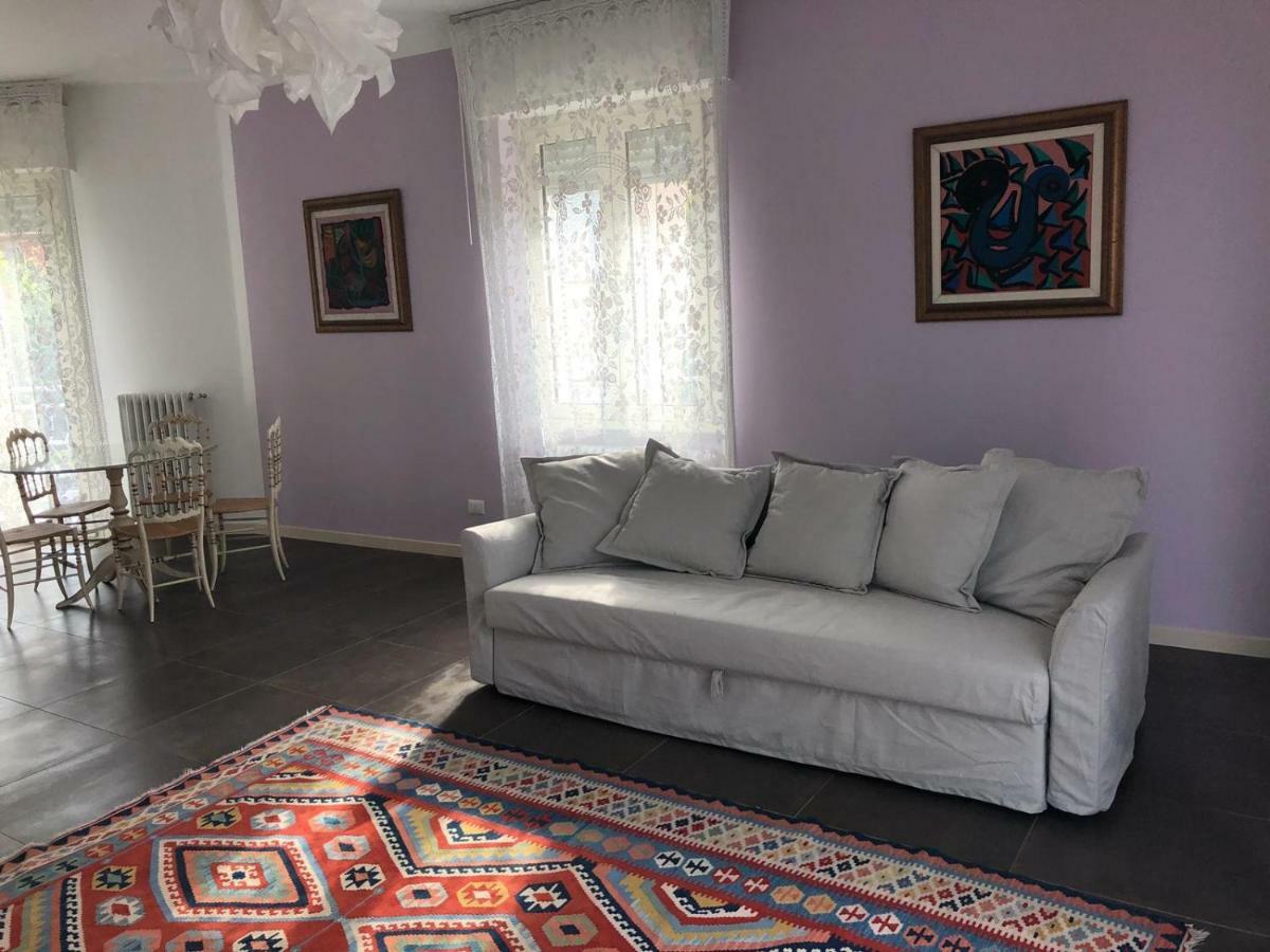 Casa Savoia Desenzano del Garda Exterior foto